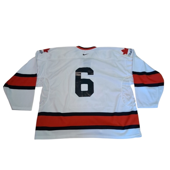 Nike Canada  Hockey Jersey - Embroidered Logos 5033 - Picture 3 of 8